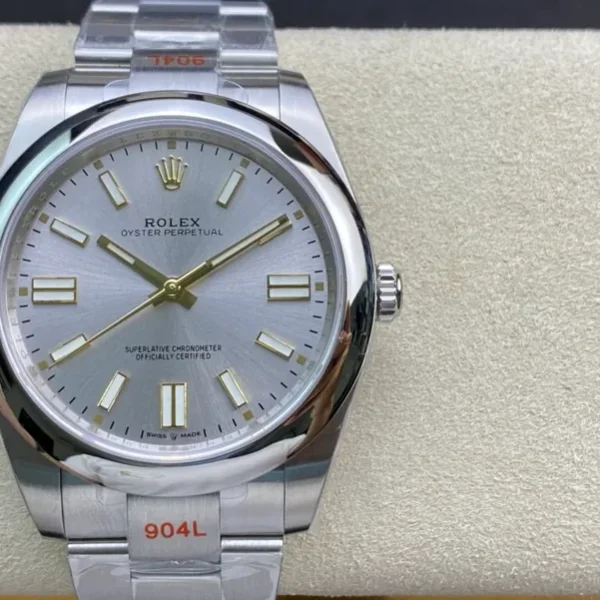 Rolex Oyster Perpetual 41 Ref: 124300